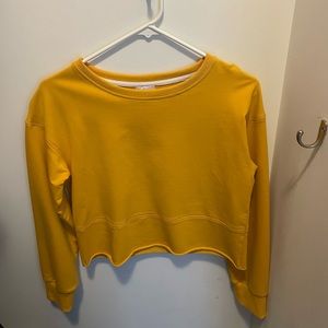 Zyia yellow cropped sweatshirt